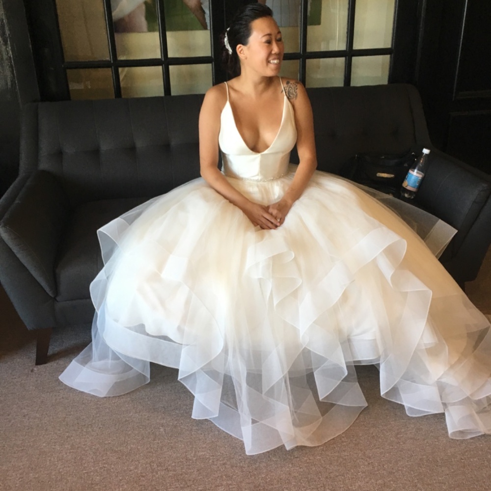 Wedding Dress - Picture 4 of 4